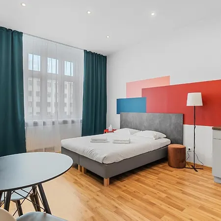 Centrum Dworzec Pkp Self Check-in 24h *