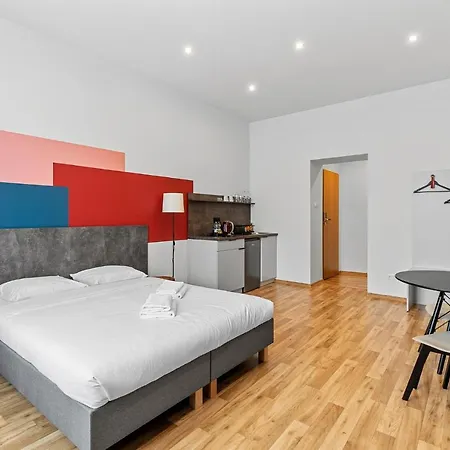 Centrum Dworzec Pkp Self Check-in 24h Apartment *