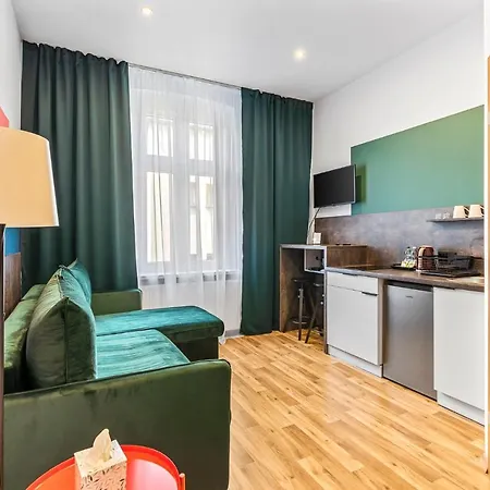 Centrum Dworzec Pkp Self Check-in 24h *