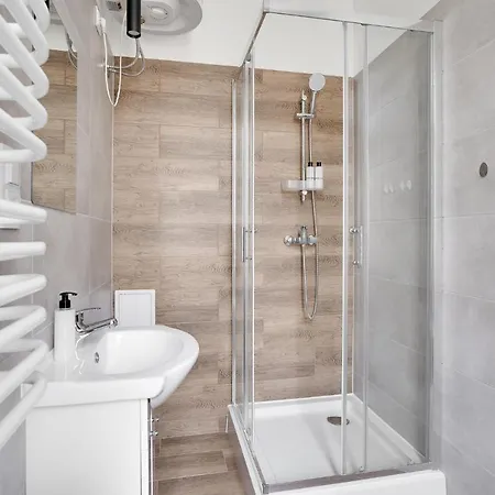 Centrum Dworzec Pkp Self Check-in 24h