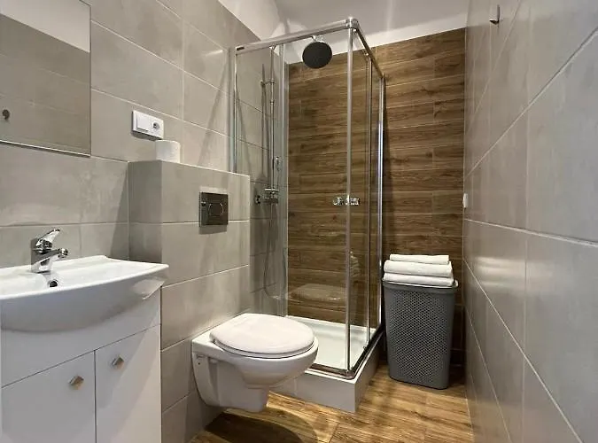 Centrum Dworzec Pkp Self Check-in 24h *