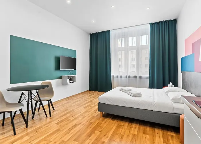 Centrum Dworzec Pkp Self Check-in 24h *