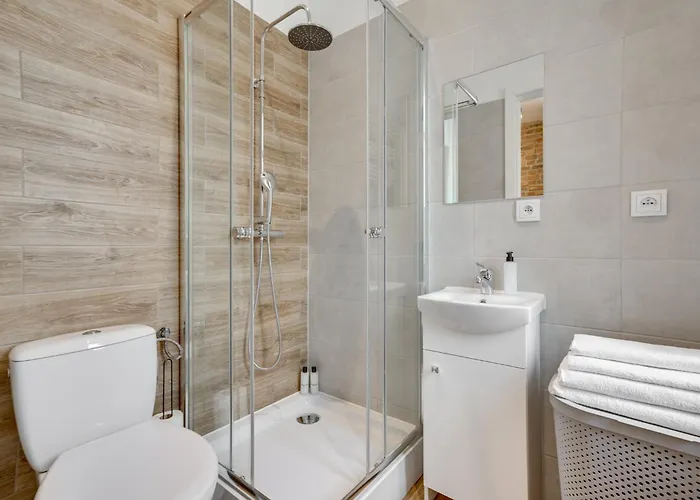 Centrum Dworzec Pkp Self Check-in 24h *